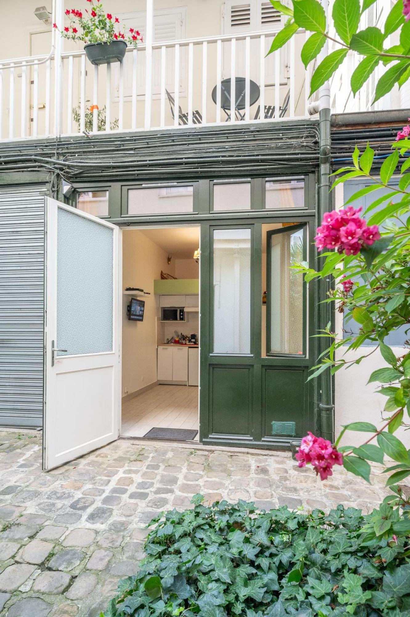 Little Boudoir Of Paris Champs-Elysees Exterior foto